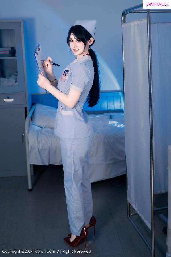 陈诗诗 诗诗 [XiuRen]高清写真图 2024.07.15 No.8859 诗诗kiki 美臀性感第7张图片